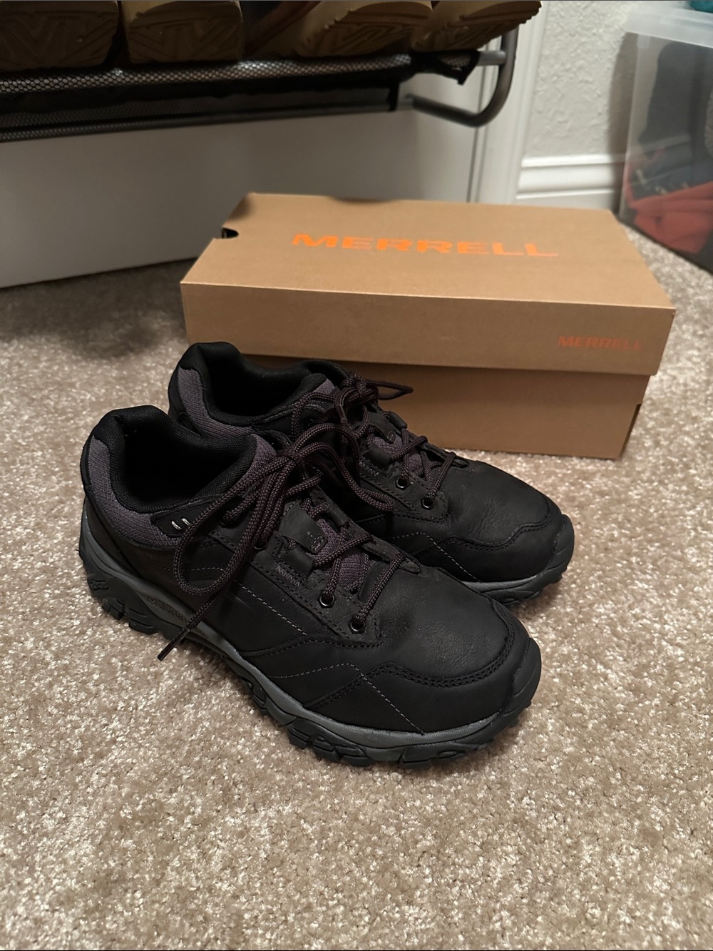 Merrell Men's Black and Dark Gray Trail Shoes